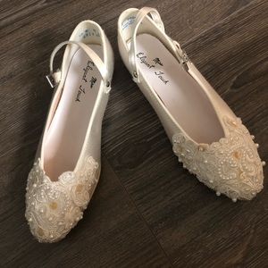 Ivory/ off- white dress shoes, girls